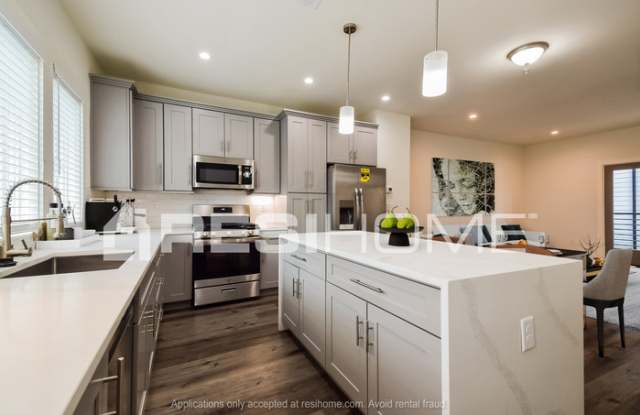 351 Hill Street Se Unit 2