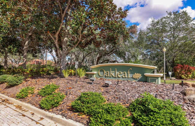 Beautiful Annual Unfurnished Pool Home in Oakleaf Community