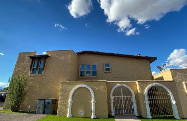 10601 Cuatro Vistas Drive unit: B