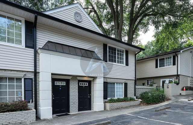 6940 Roswell Rd NE