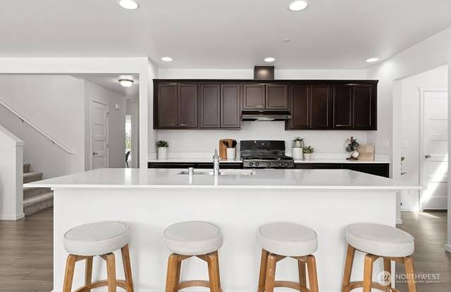 7206 42nd Place Northeast