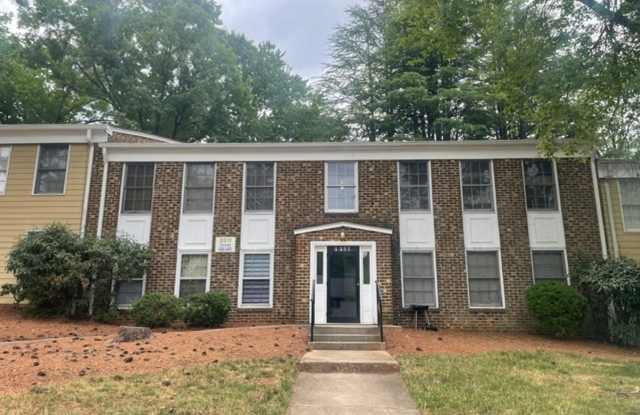Convenient Location Near Wake Forest and Coliseum