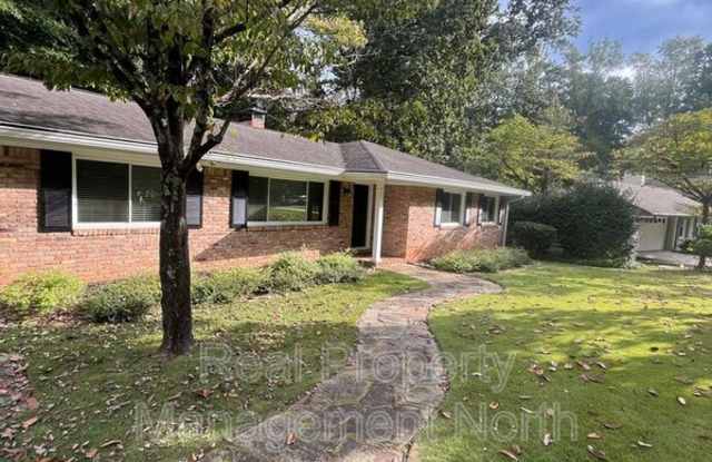 Photo of 2301 Echo Hills Cir NE