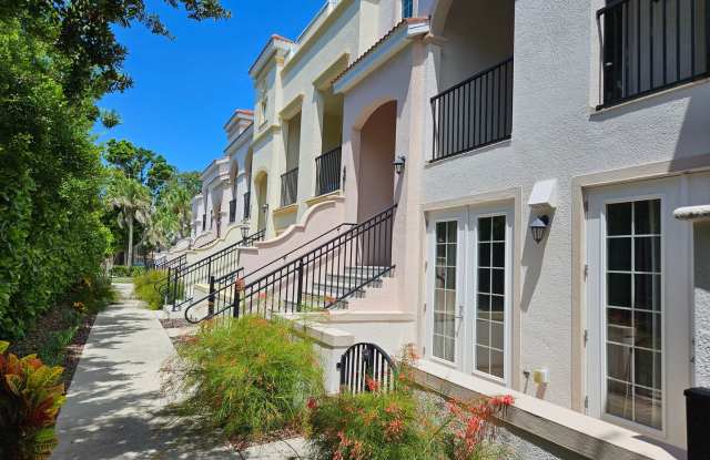 Photo of Seasonal Short-Term 2 Bedroom, 2.5 Bath Multi-Level Condo with Balcony and Patio located on Venice Island!