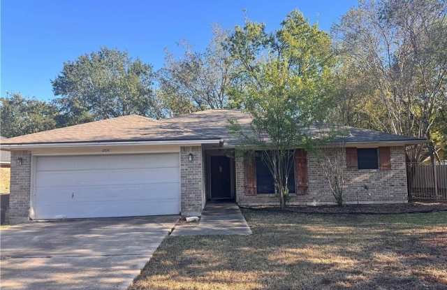 1204 Bayou Woods Drive