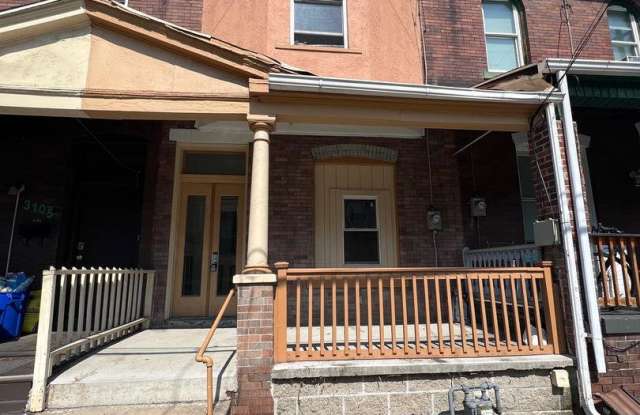 Photo of Spacious 3 or 4 Bedroom 2 Bathroom Available in Oakland, Modern Updates and Great Front Porch and Backyard!!