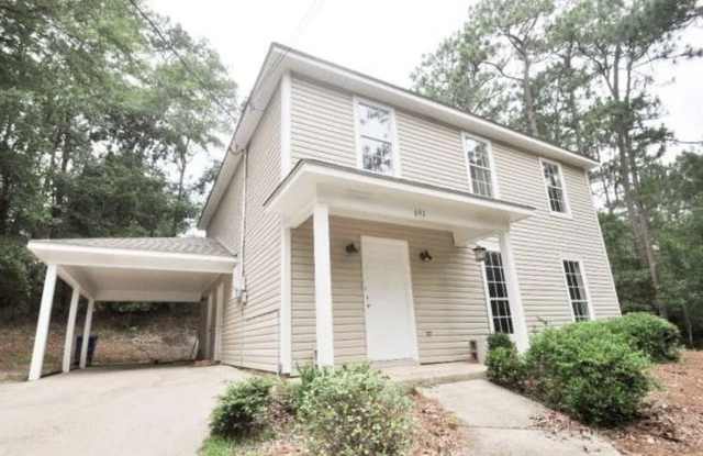 691 Ridgewood Drive