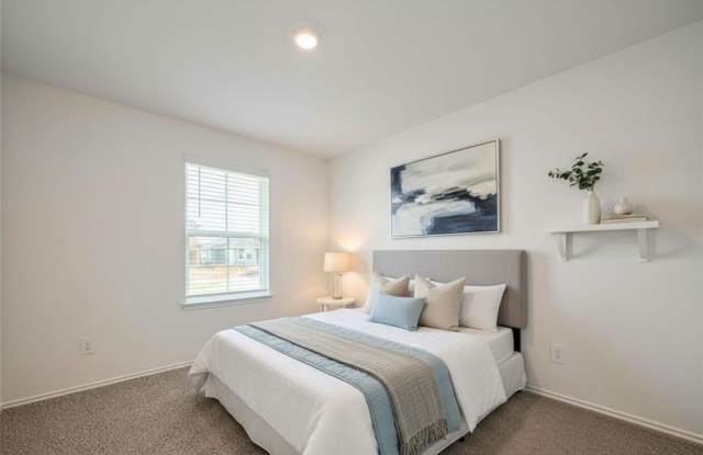 31327 Heddington Lane