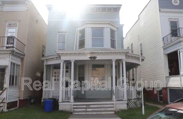130 5th Ave
