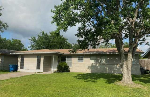 1602 Austin St