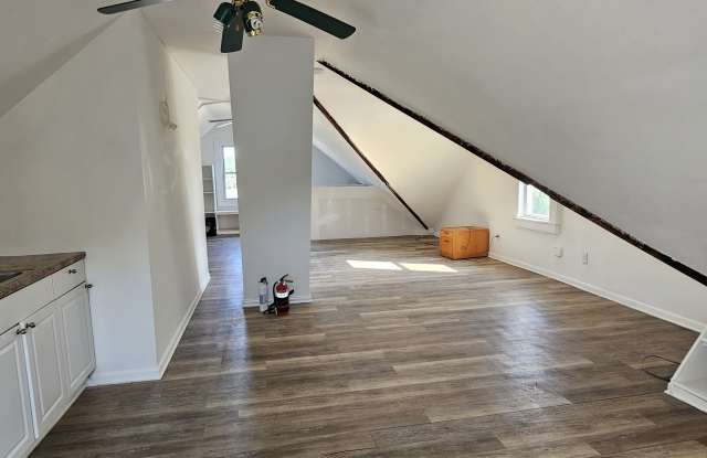 53 Davis Avenue