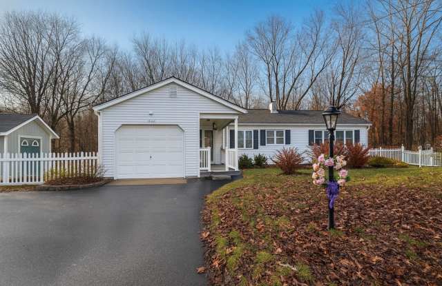 Photo of 2 Bedroom 2 Bath Home on Lake Delta For Rent!