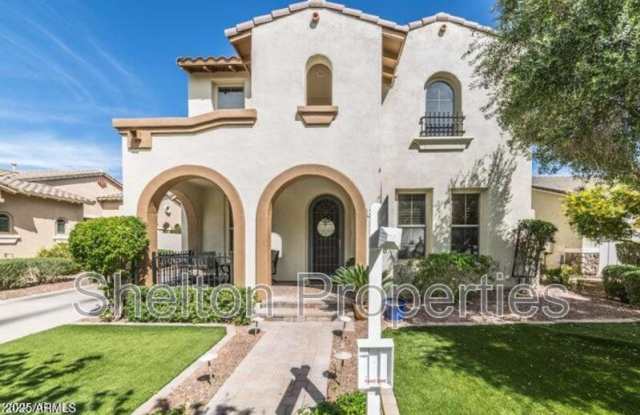 Photo of 3779 N Denny Way