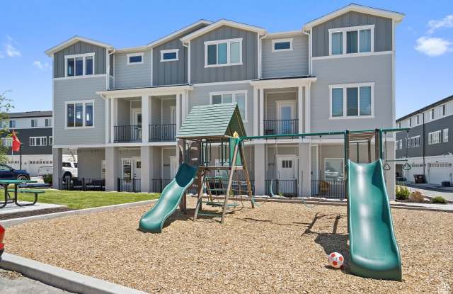 4697 W MIRAMONTE WAY