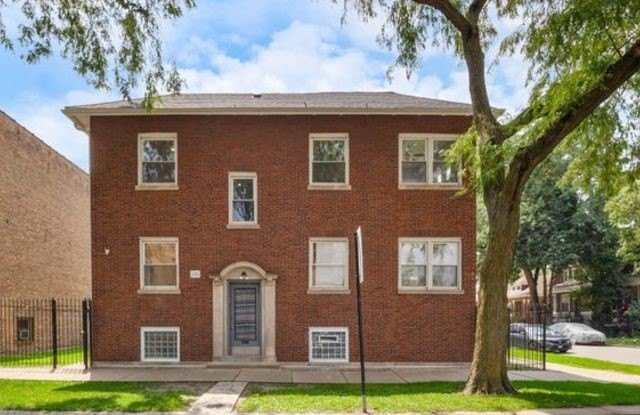 Photo of 923 W 85th Street