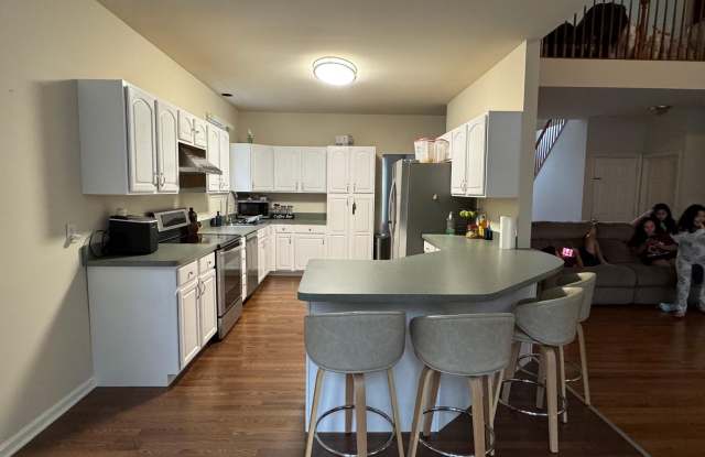 6210 FOREST GROVE DRIVE