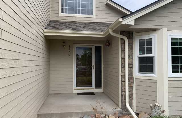 11201 Glenmoor Court