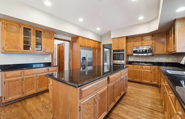 22835 S Woodcrest Lane