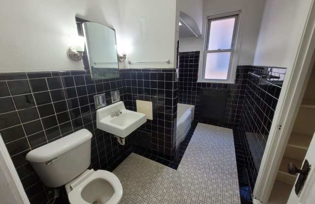 2008 West Greenfield Avenue