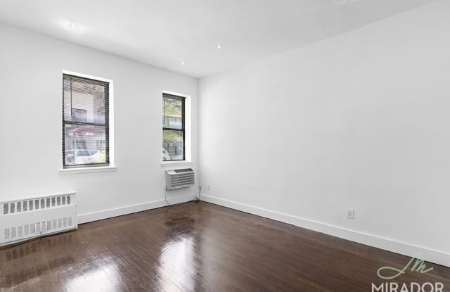 425 E 74th St - 425 East 74th Street, New York City, NY 10021