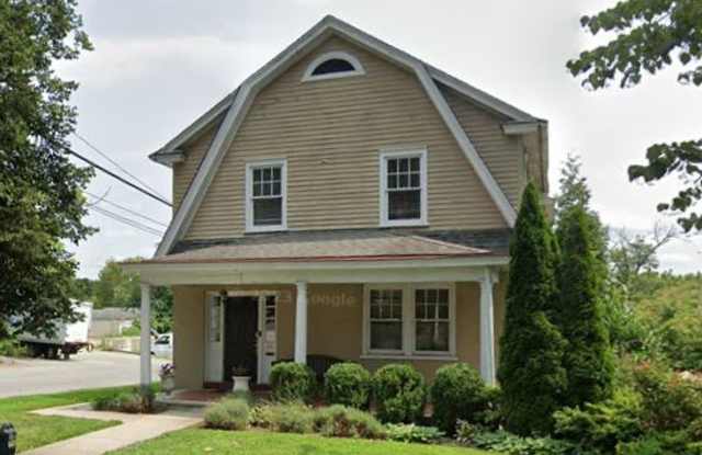 111 Marshall St