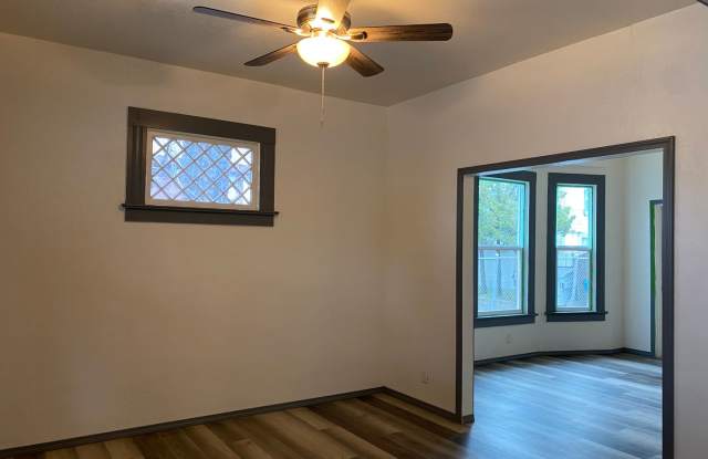 1545 Pine St., Downtown Historic Oroville!!