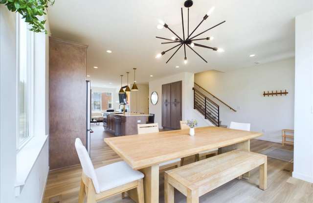 2644 West Lumber Lane