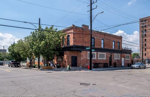 453 E MILWAUKEE Street - 453 East Milwaukee Avenue, Detroit, MI 48202