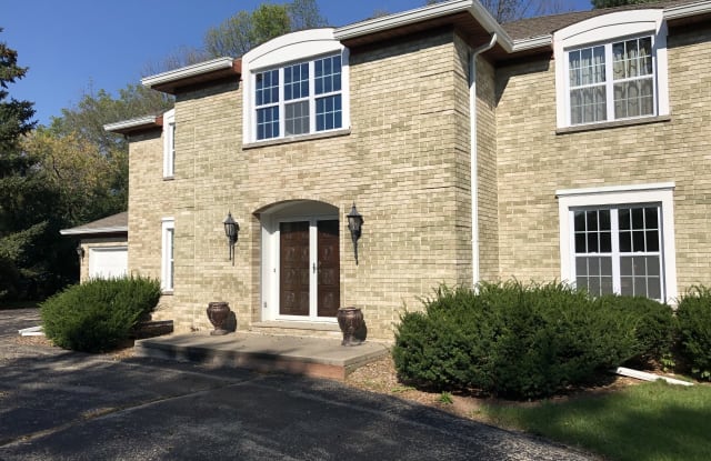 630 West Briar Lane - 630 West Briar Lane, Allouez, WI 54301