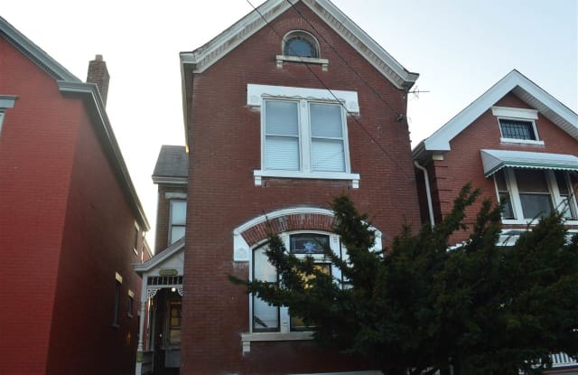 1915 Greenup Street - 1915 Greenup Street, Covington, KY 41011