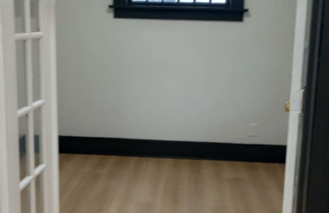 422 West 13th Street