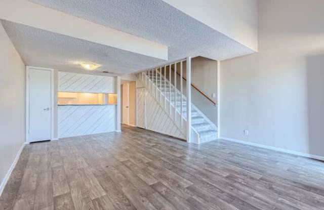 Hillside Place Apartment Homes