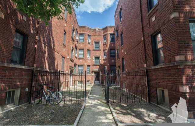 4723 North Leavitt St.