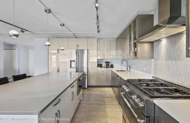 675 Ocean Avenue unit: 5L