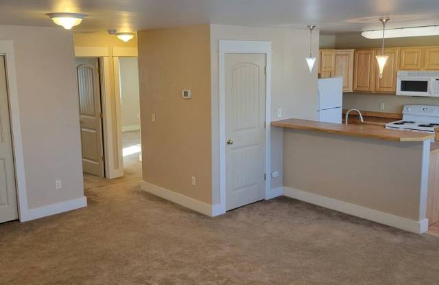 Photo of Centrally Located 2 Bed 1 Bath Apartment