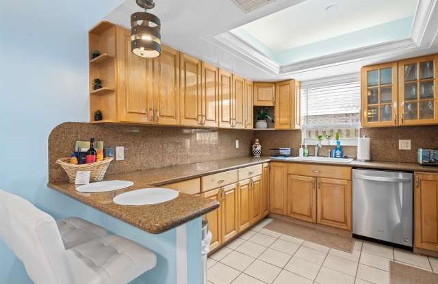 3240 Spanish River Dr