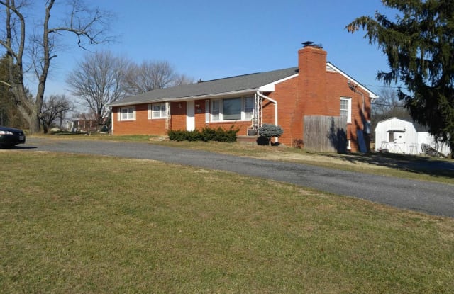 4400 SANDY SPRING RD - 4400 Sandy Spring Road, Burtonsville, MD 20866