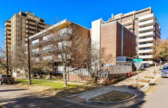 Condo in Historic Governor's Park! - 701 Pearl Street, Denver, CO 80203