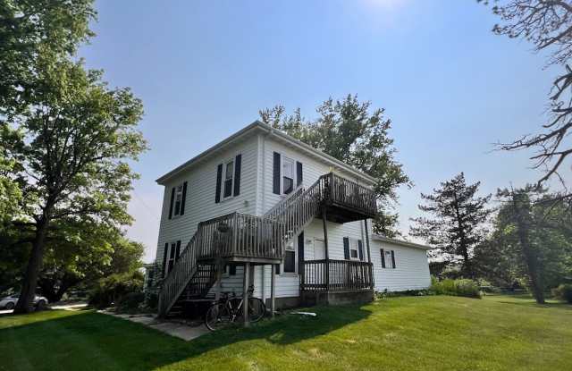 5212 Lincoln Way