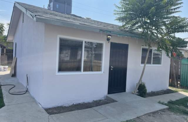 Photo of 704 Lilac St