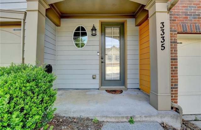 3335 Castleberry Village