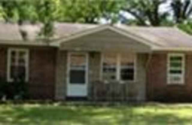 493 Holiday Dr - 493 Holiday Rd, Memphis, TN 38109