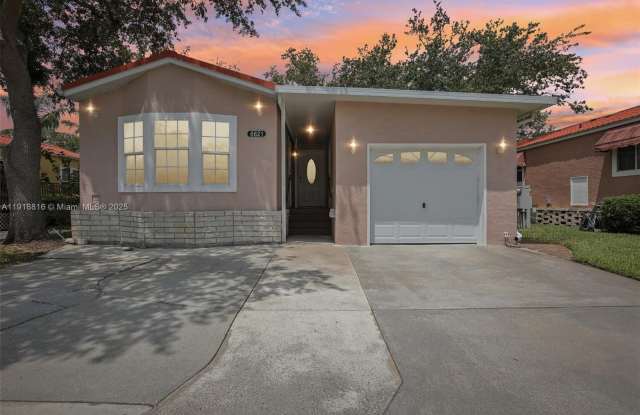 Photo of 6621 LA MESA RD