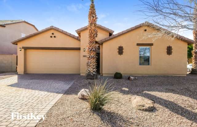 899 West Desert Valley Drive