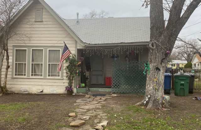 Photo of 2 beds 2 bath Single family Home