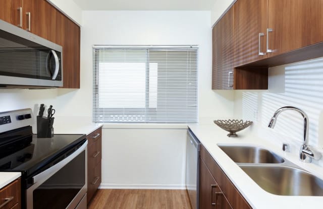 Photo of eaves Huntington Beach