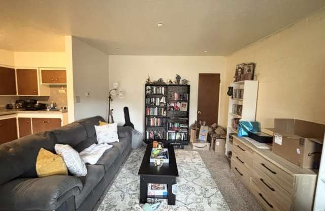 Photo of 472 E. Granite Avenue Apt 3