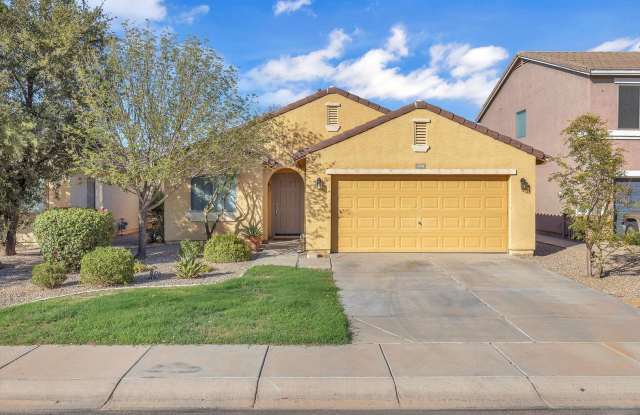 Located in a desirable San Tan Valley neighborhood with convenient access to all the new shopping