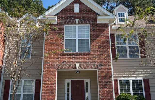 Photo of 1544 Oxborough Circle