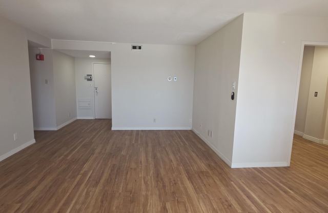 1800 N Stanton Street unit: 604